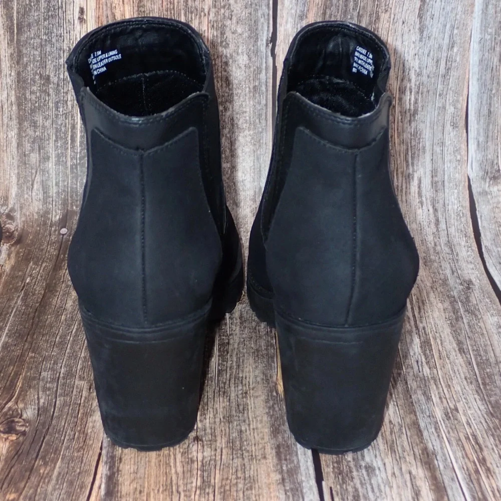 Madden Girl Caddiee Women's Black Chelsea Ankle Boots Heel Size 7.5 M